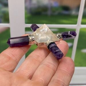 Amethyst Point & Crystal Pyramid Aura Energy Generator 4 points 3.25 Inches Wide